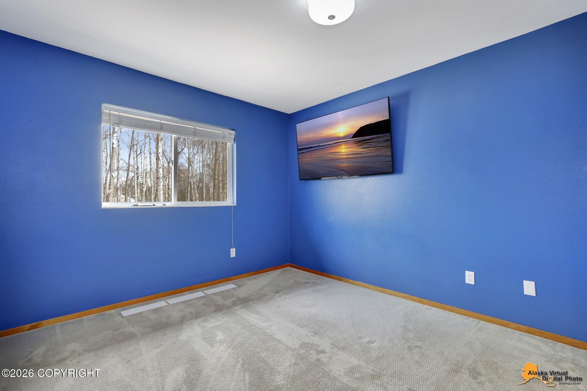 5221 Wandering Drive