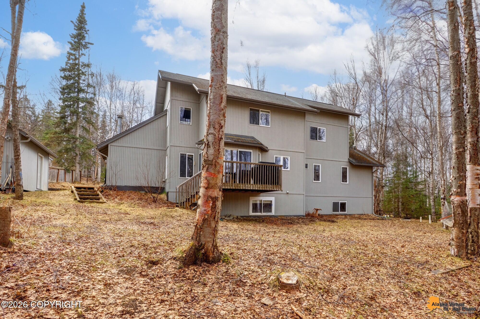 5221 Wandering Drive