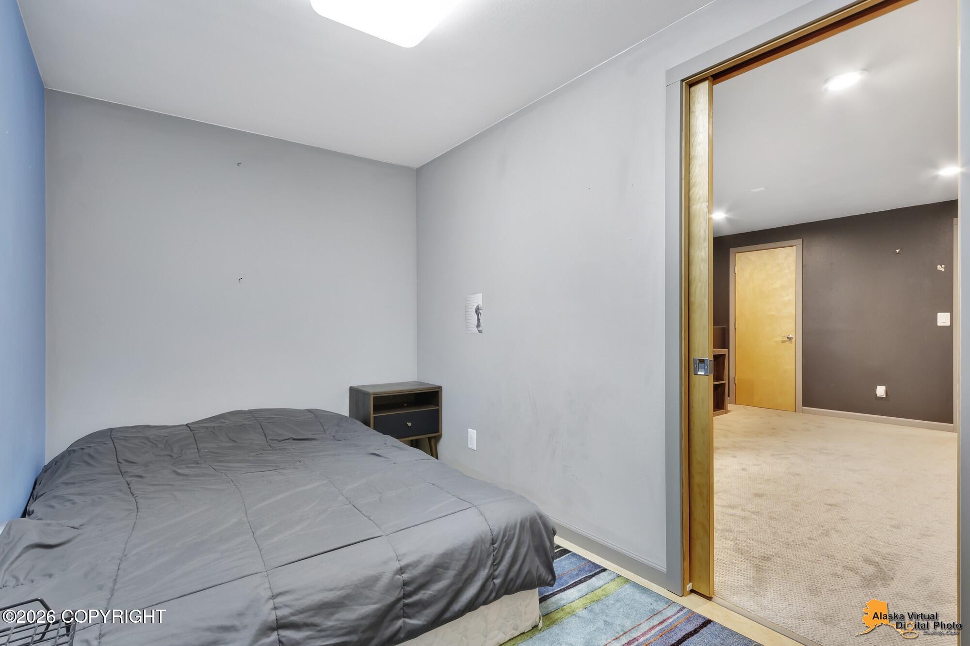 5221 Wandering Drive