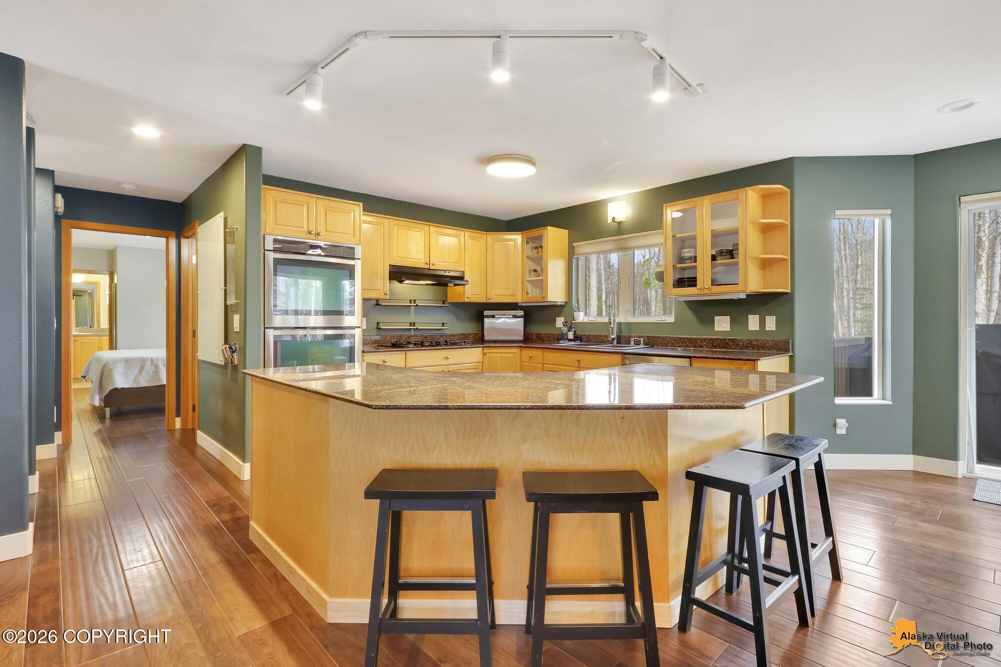 5221 Wandering Drive