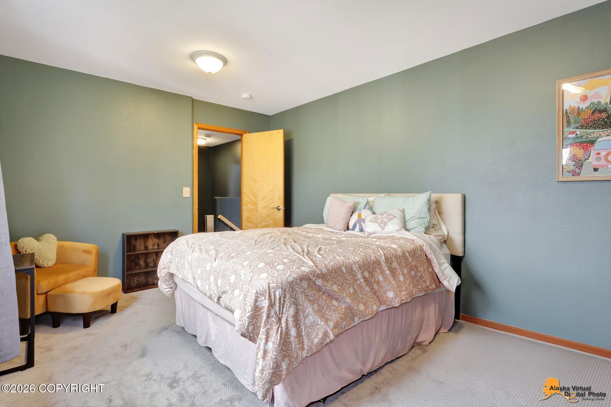 5221 Wandering Drive