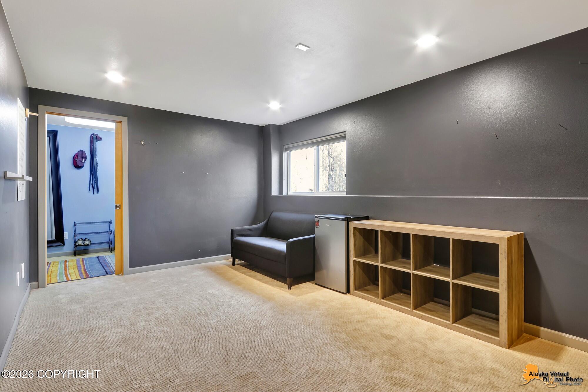 5221 Wandering Drive