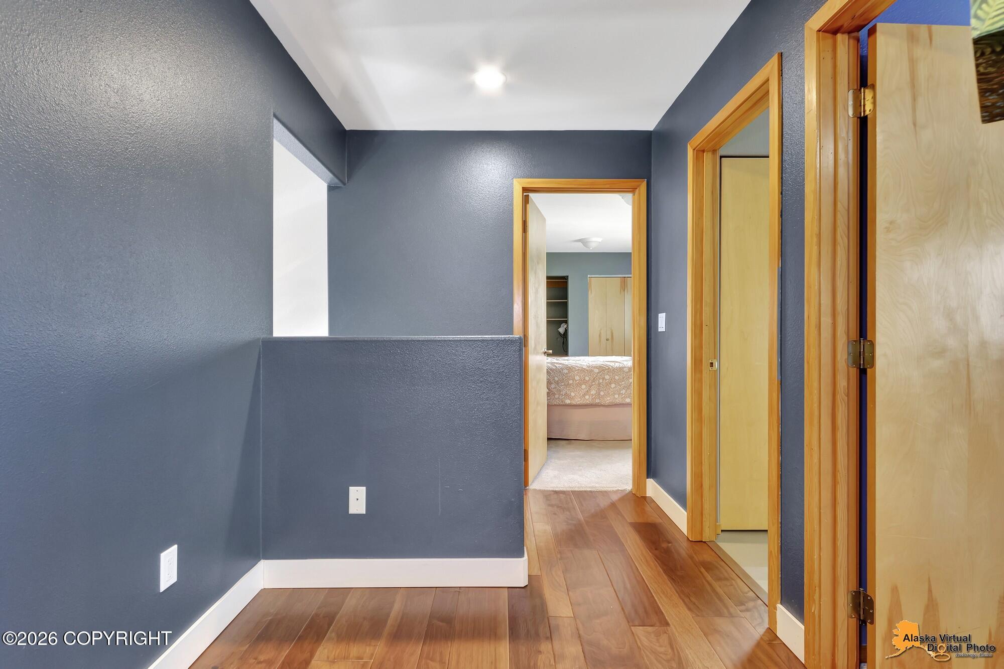 5221 Wandering Drive
