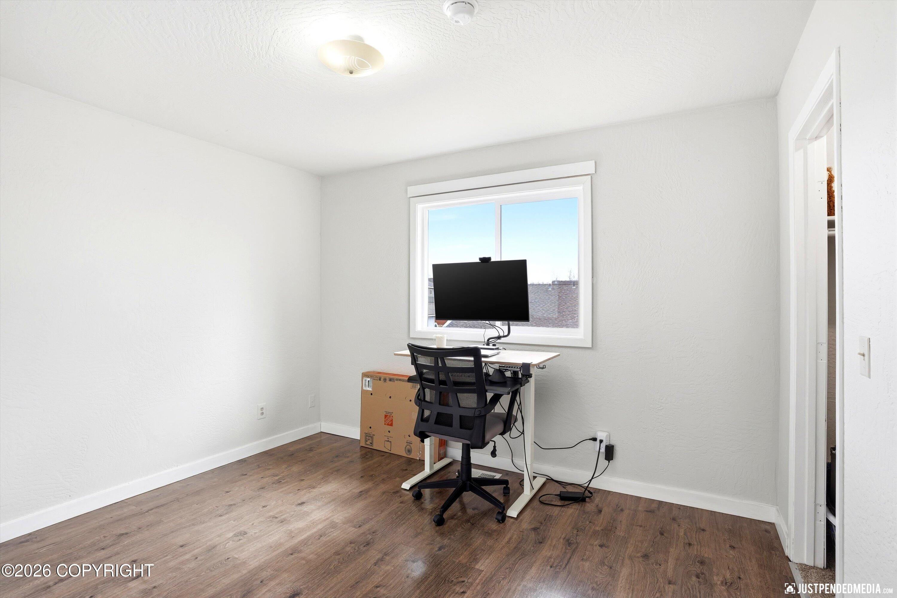 3342 Leonard Circle