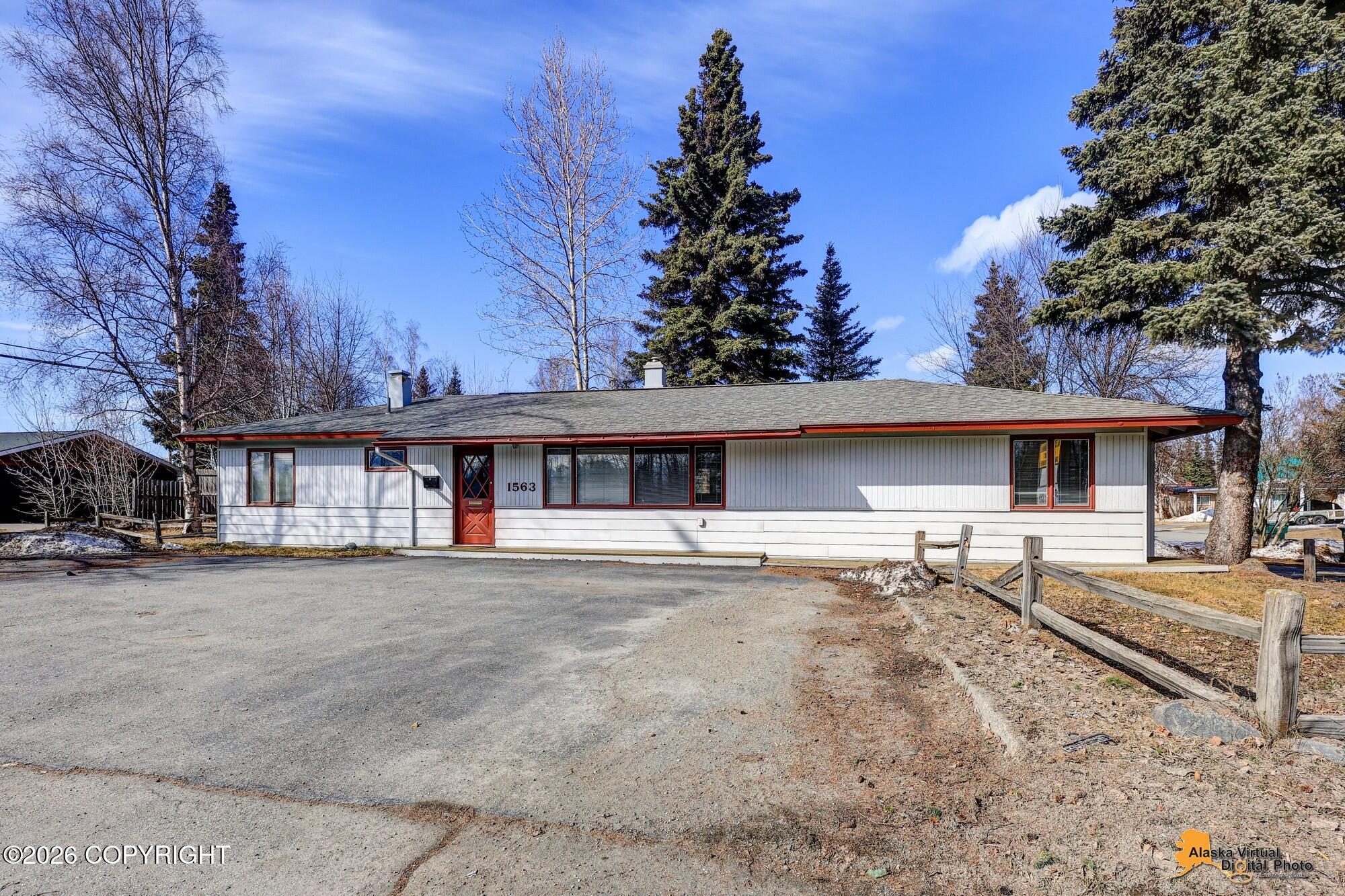 1563 E Tudor Road