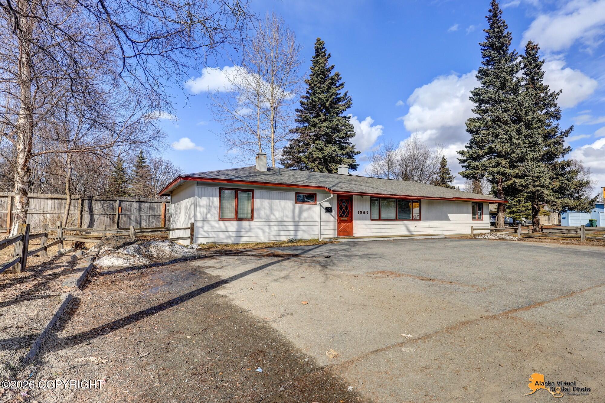 1563 E Tudor Road