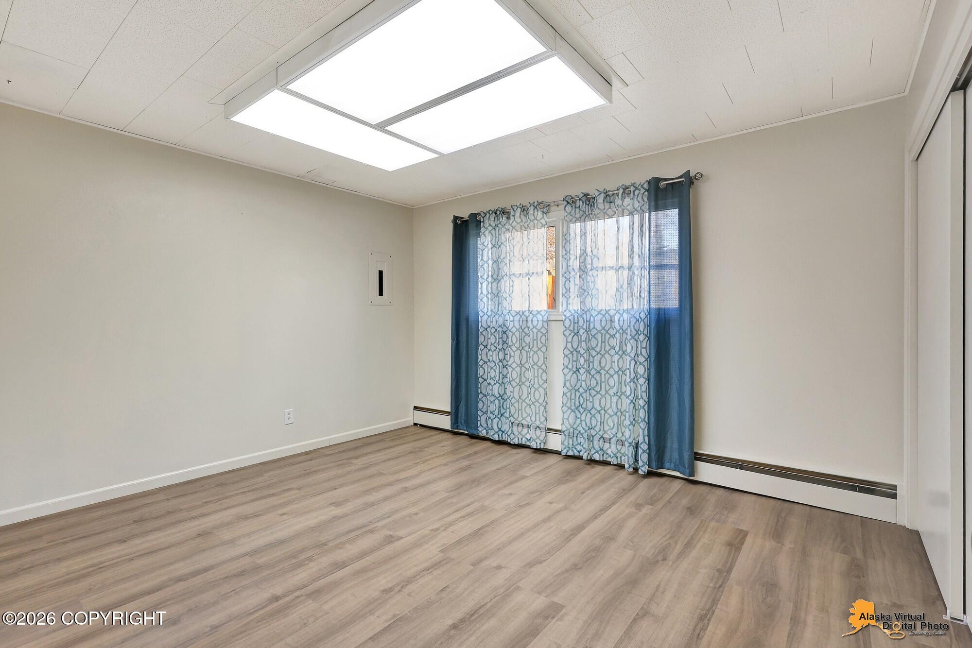 1563 E Tudor Road