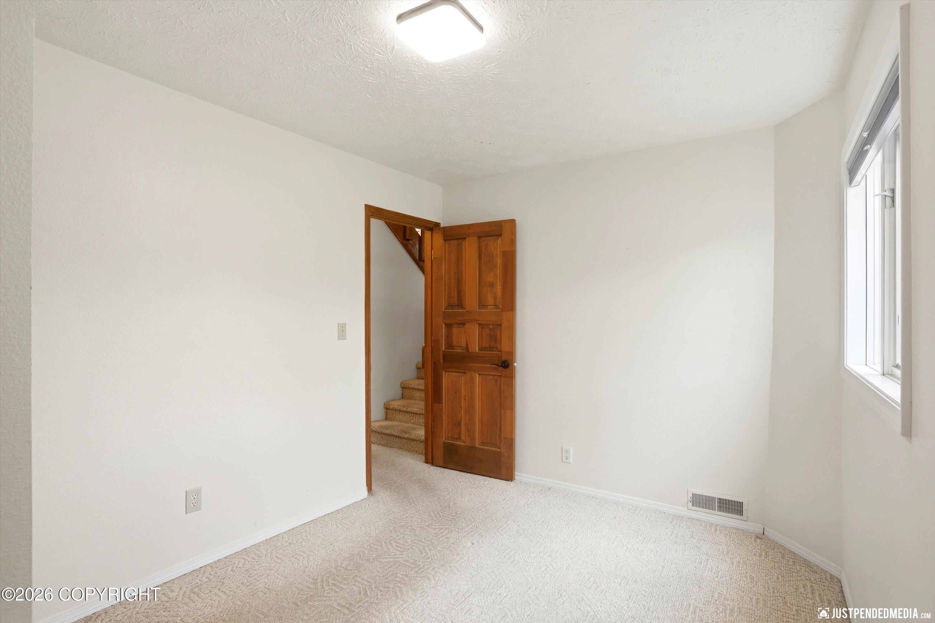9703 NEWHAVEN Loop