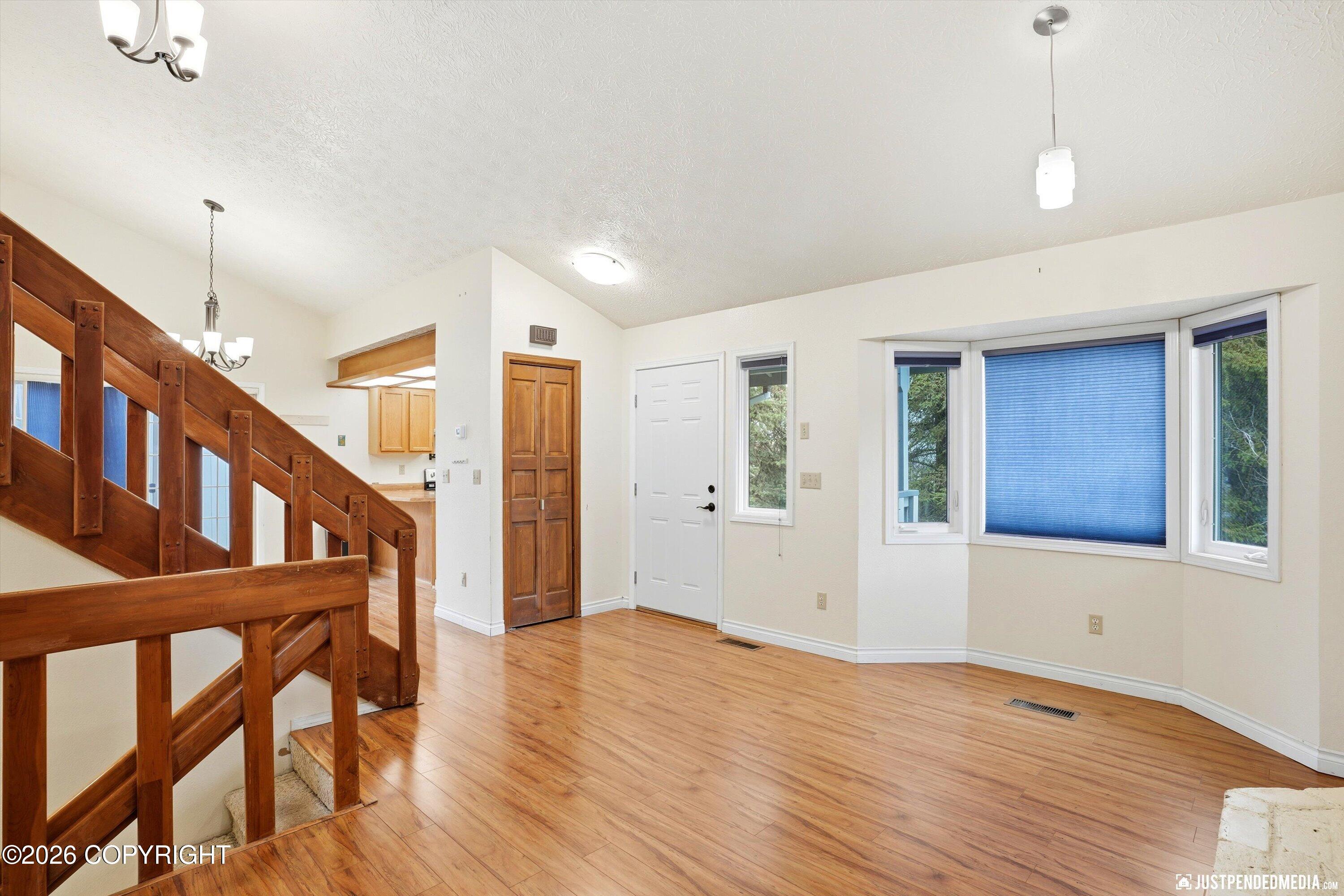 9703 NEWHAVEN Loop