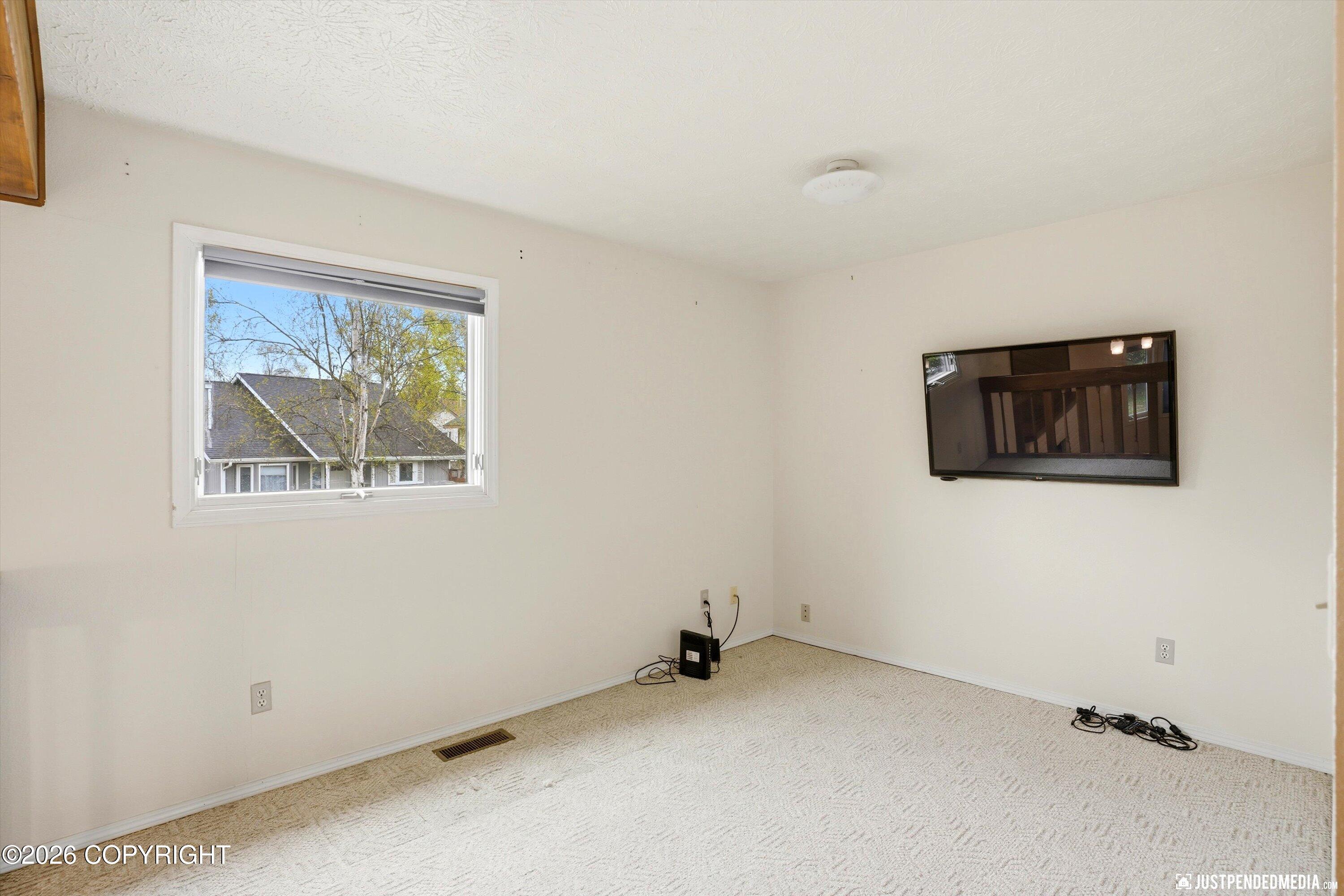 9703 NEWHAVEN Loop