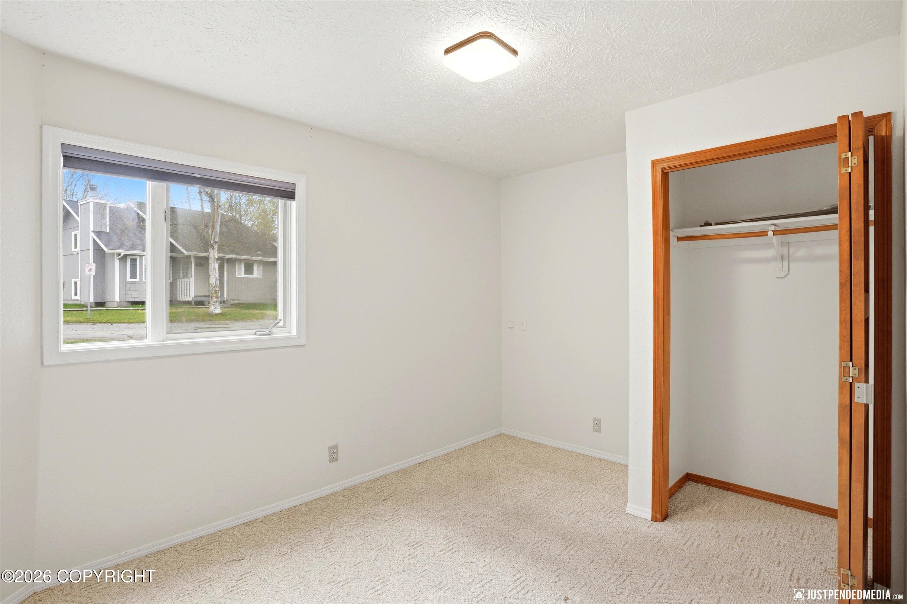 9703 NEWHAVEN Loop