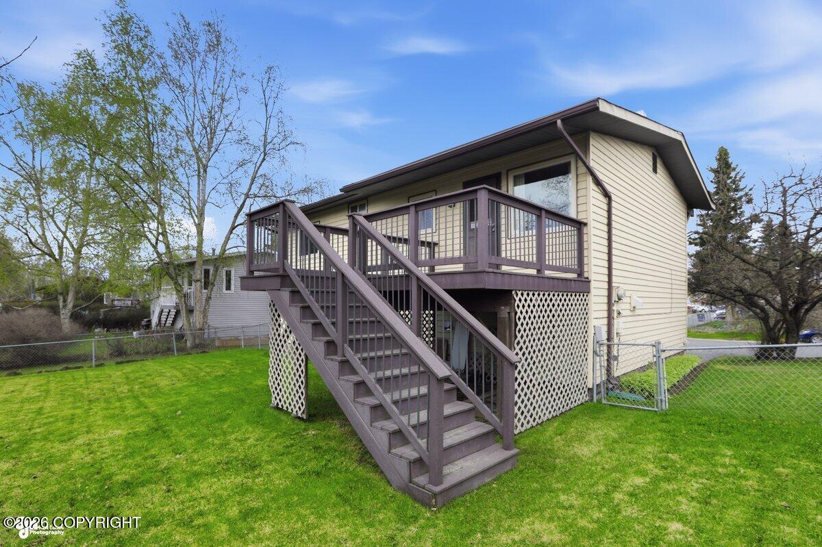 3604 E 18 Avenue
