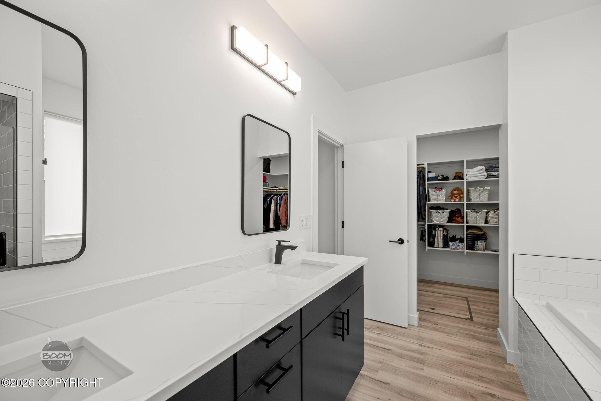 1280 W Valley Ridge Drive