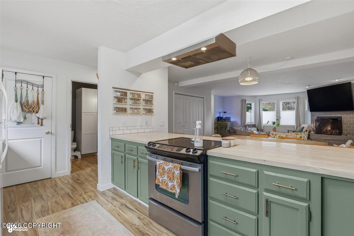 320 E Dowling Road # 7 Unit: #7