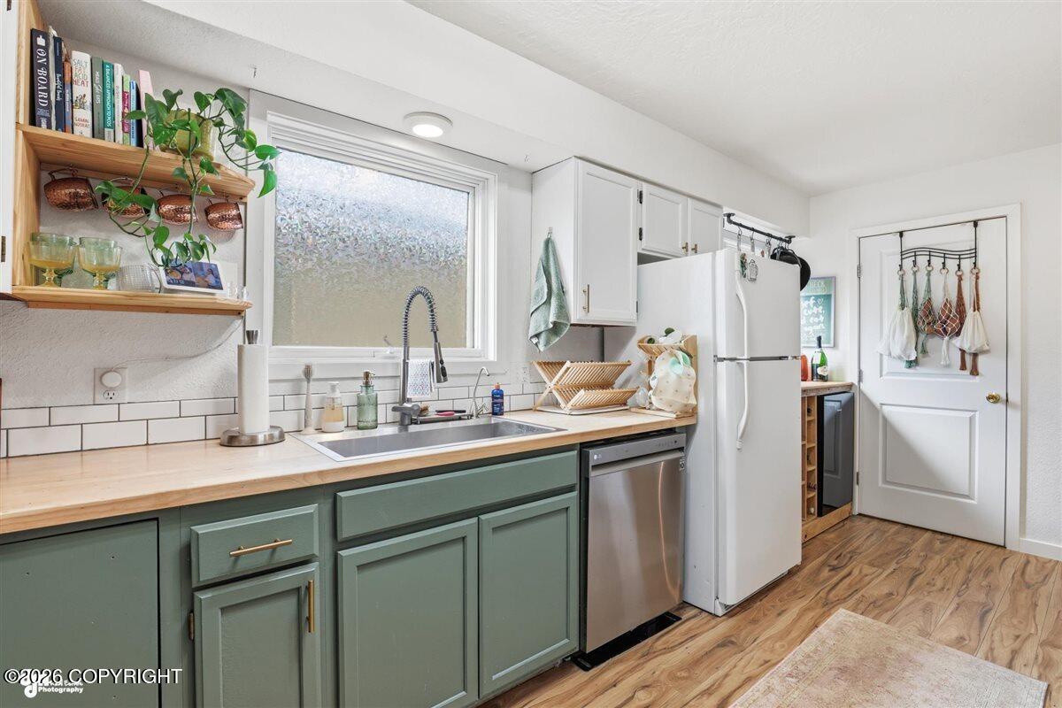 320 E Dowling Road # 7 Unit: #7
