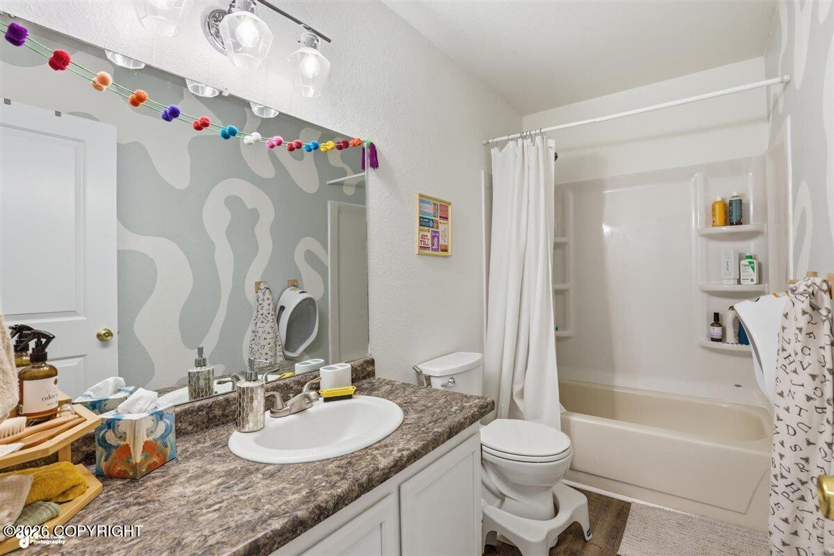 320 E Dowling Road # 7 Unit: #7