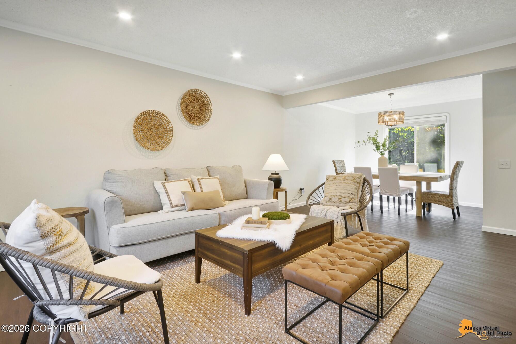 6104 Eastwood Court
