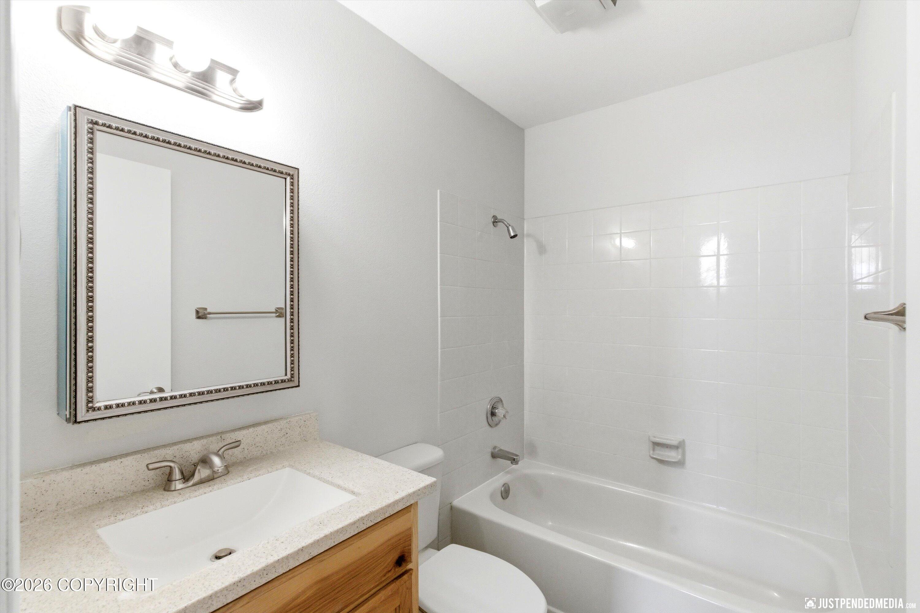 18640 Eaglewood Loop