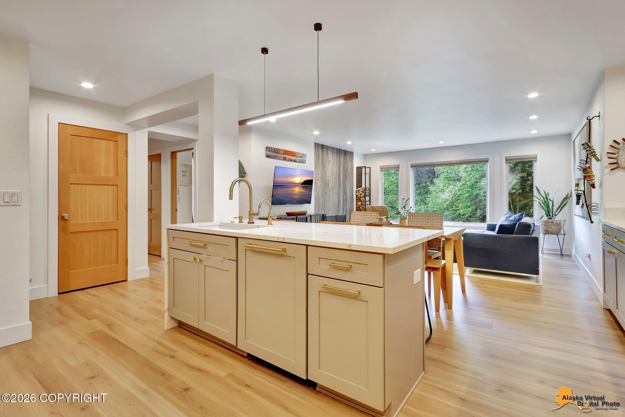 1300 W 7th Avenue # 307 Unit: #307
