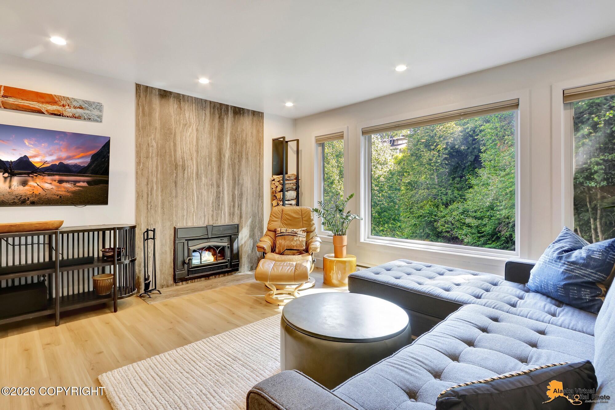 1300 W 7th Avenue # 307 Unit: #307