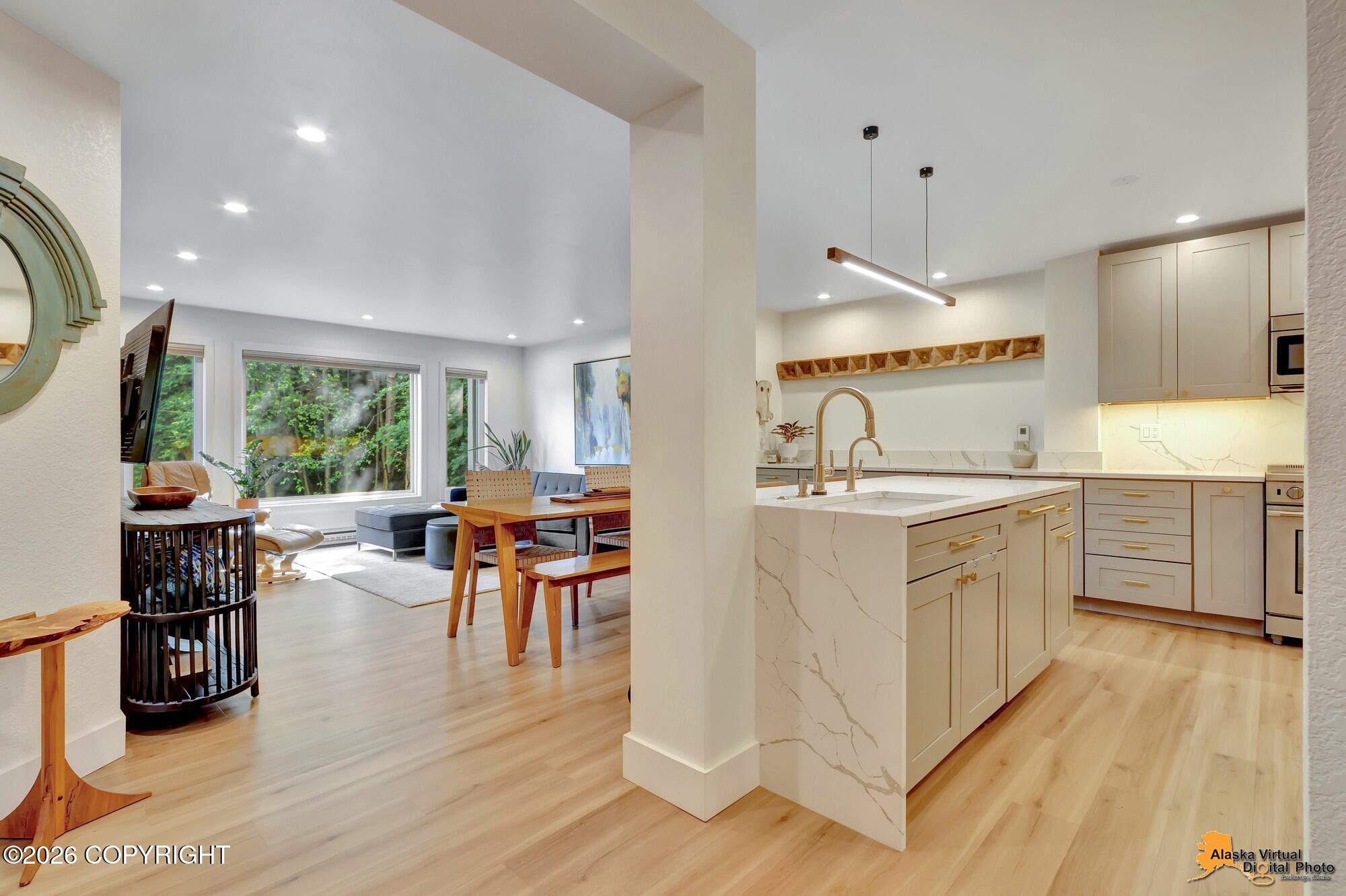 1300 W 7th Avenue # 307 Unit: #307
