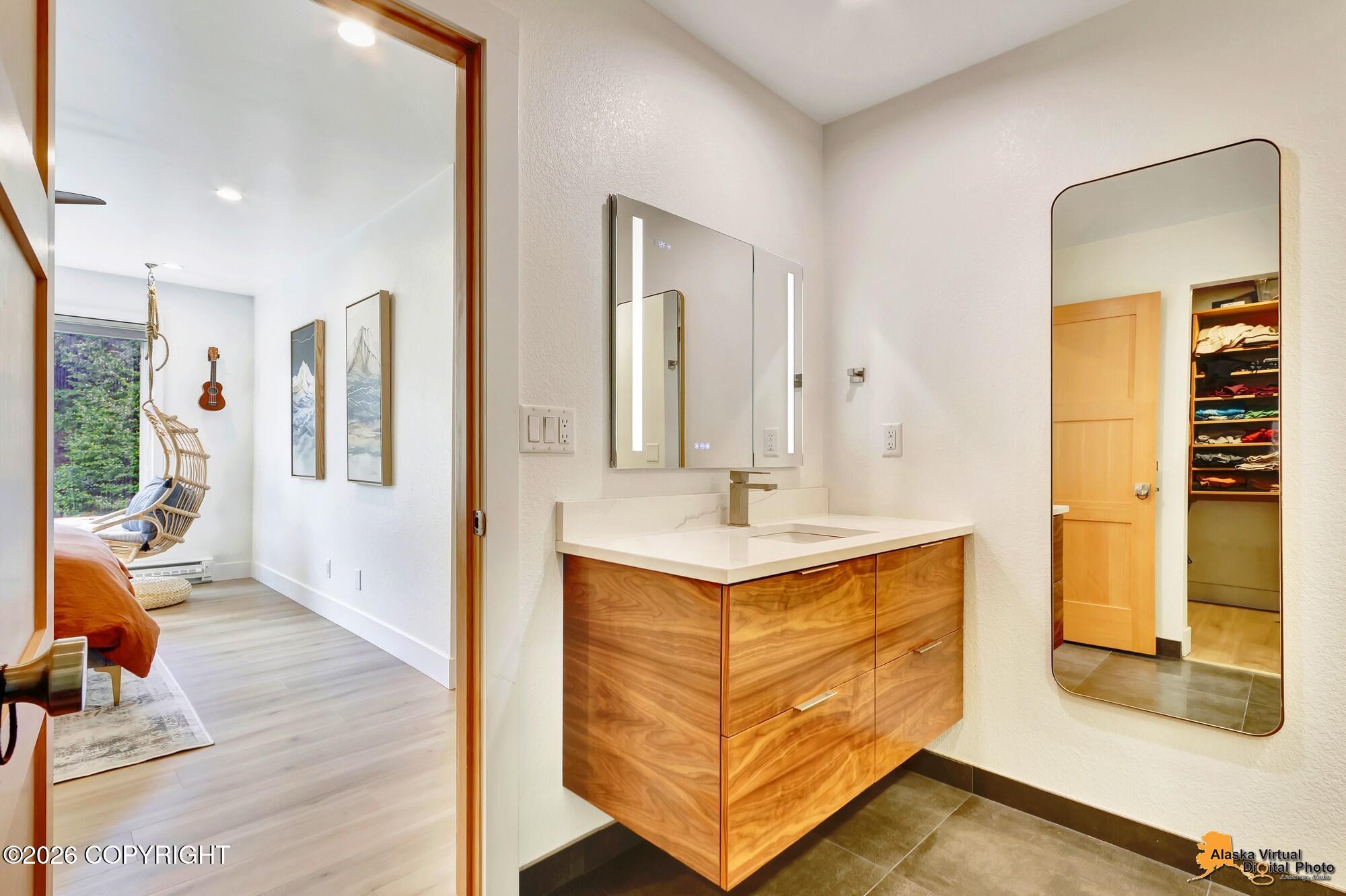 1300 W 7th Avenue # 307 Unit: #307