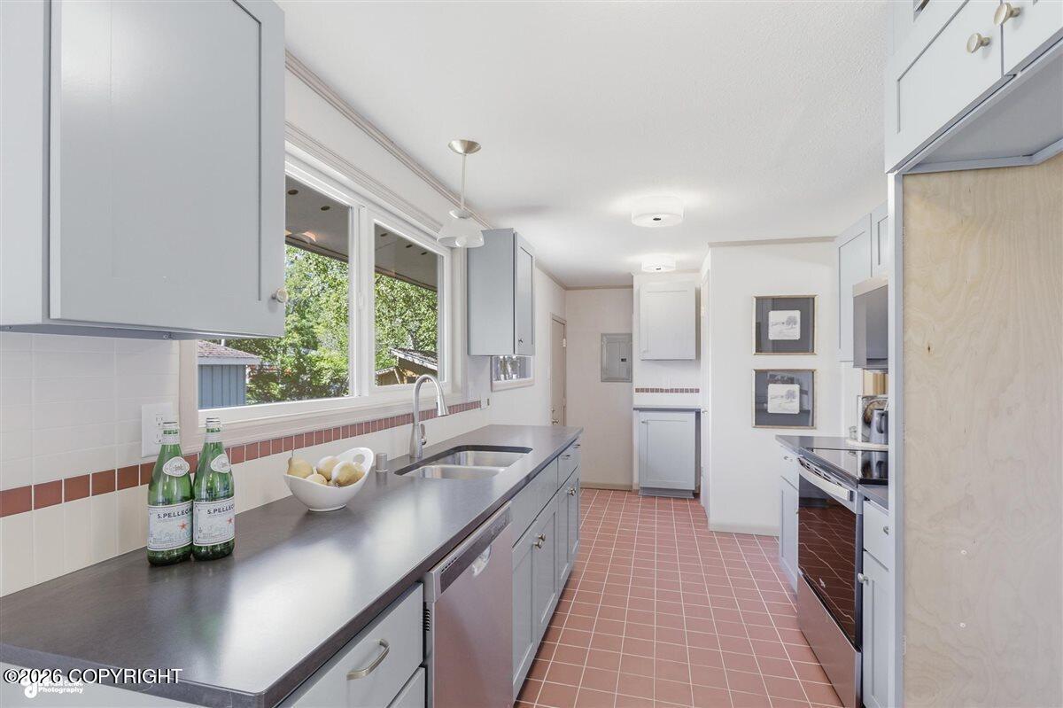 1103 Bannister Drive