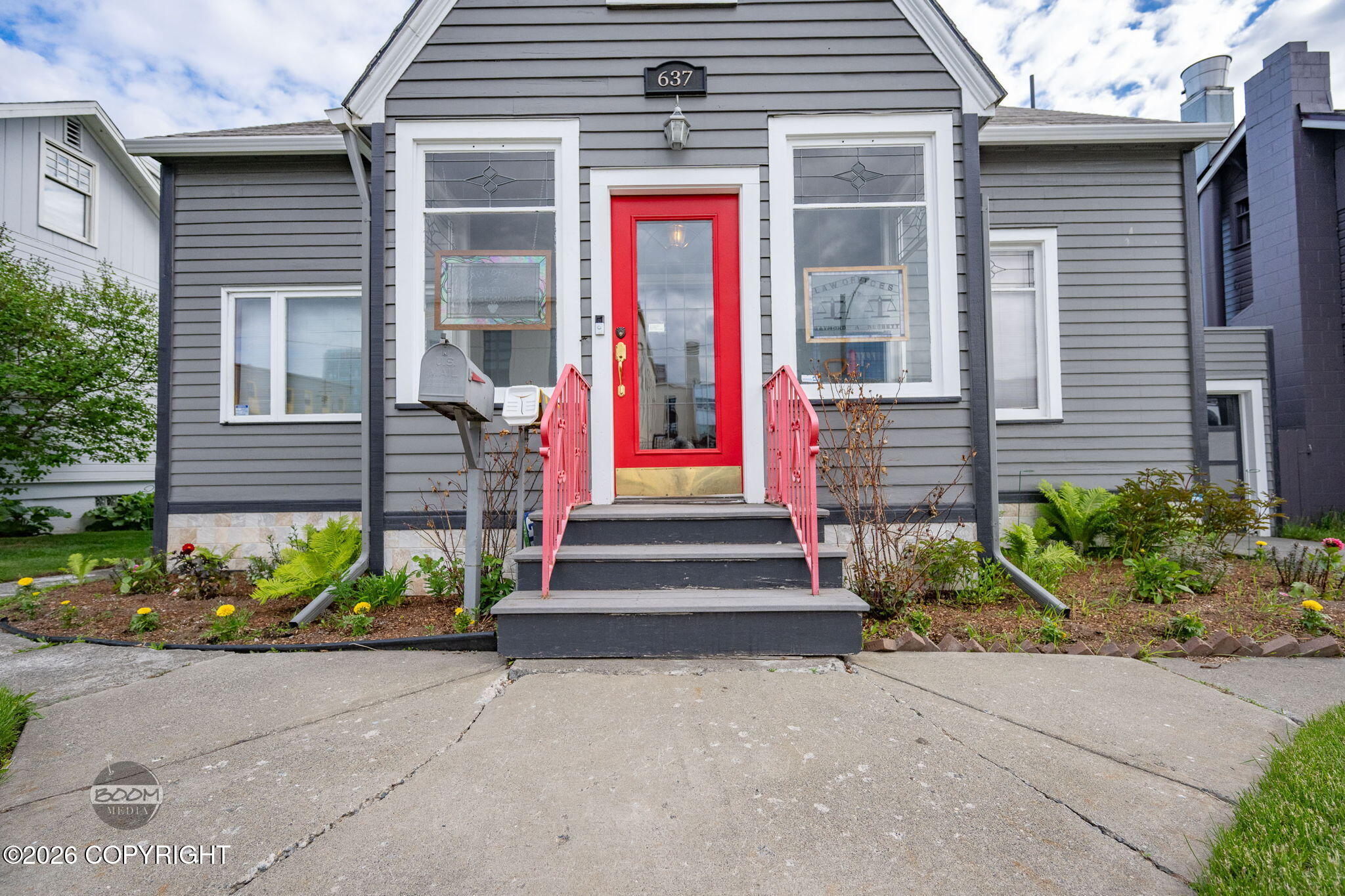 637 W 3rd Avenue