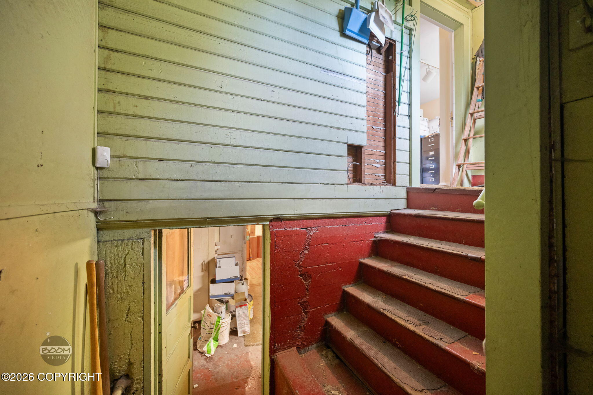 637 W 3rd Avenue
