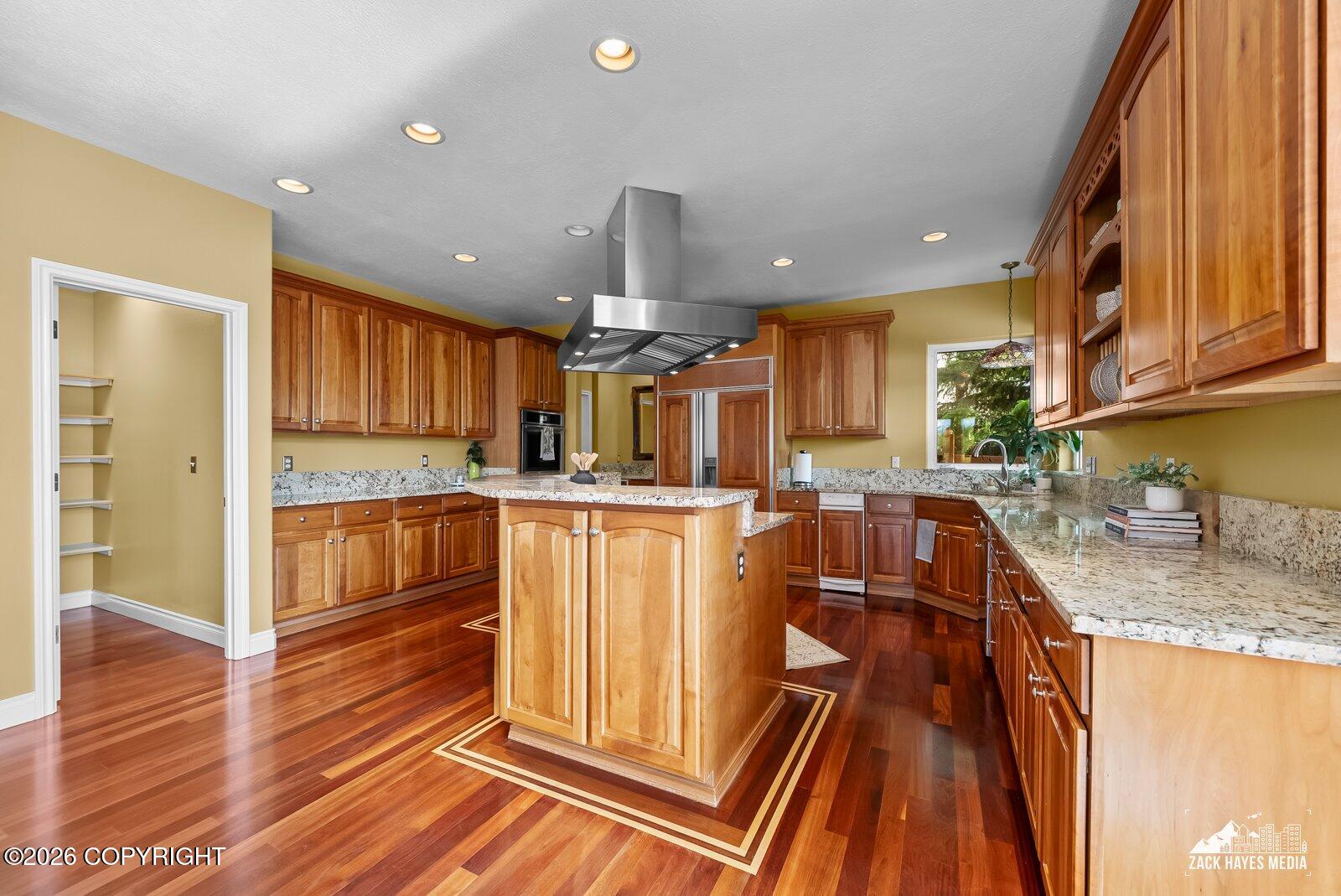 3430 Southbluff Circle