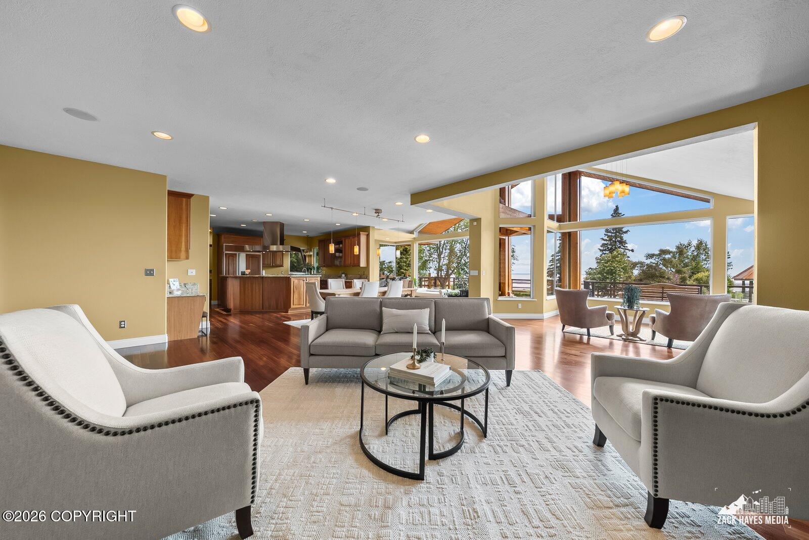 3430 Southbluff Circle