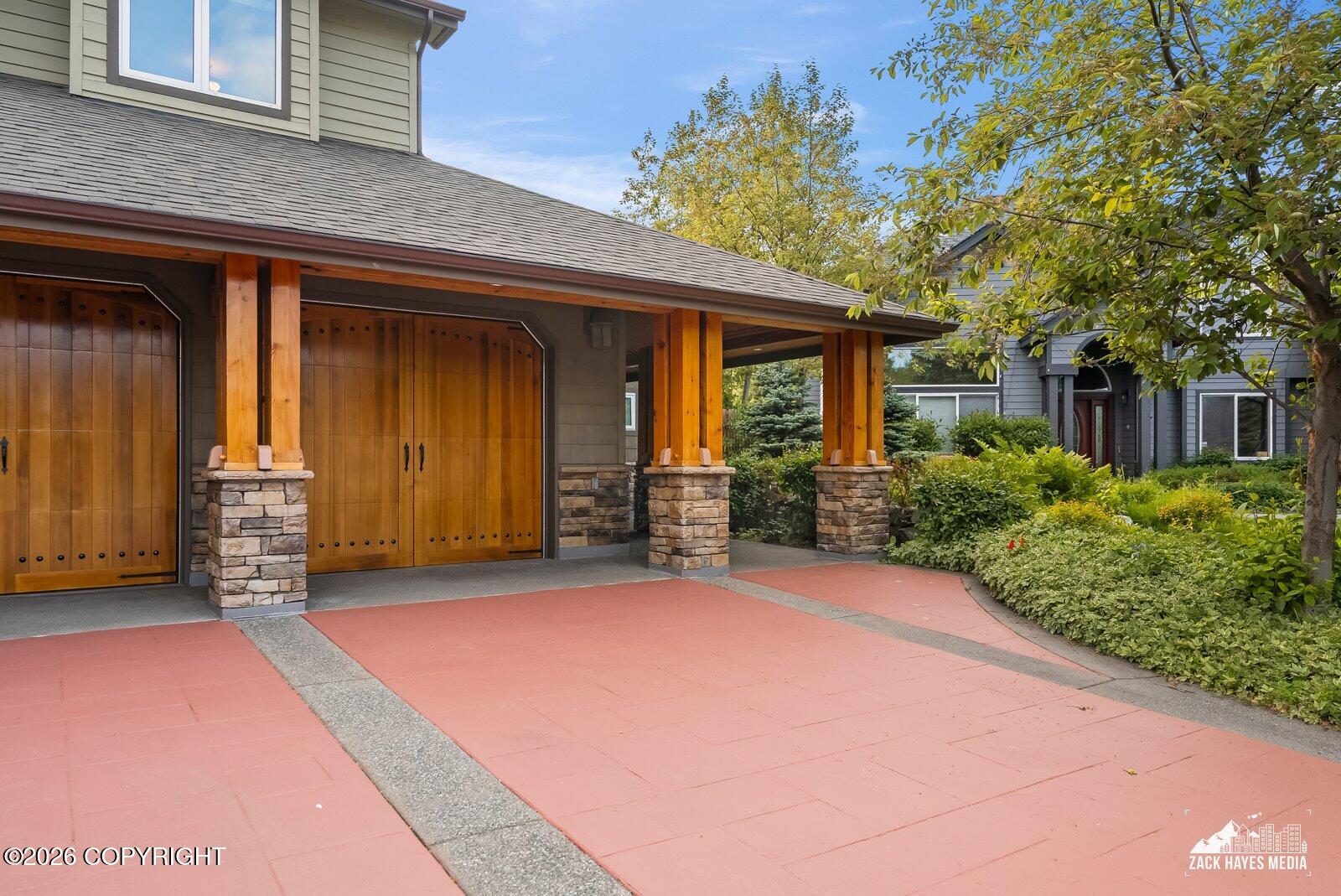 3430 Southbluff Circle