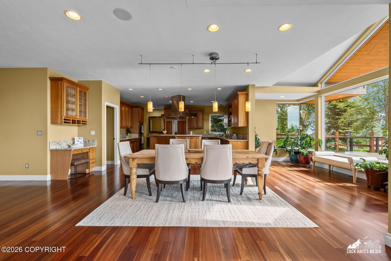 3430 Southbluff Circle