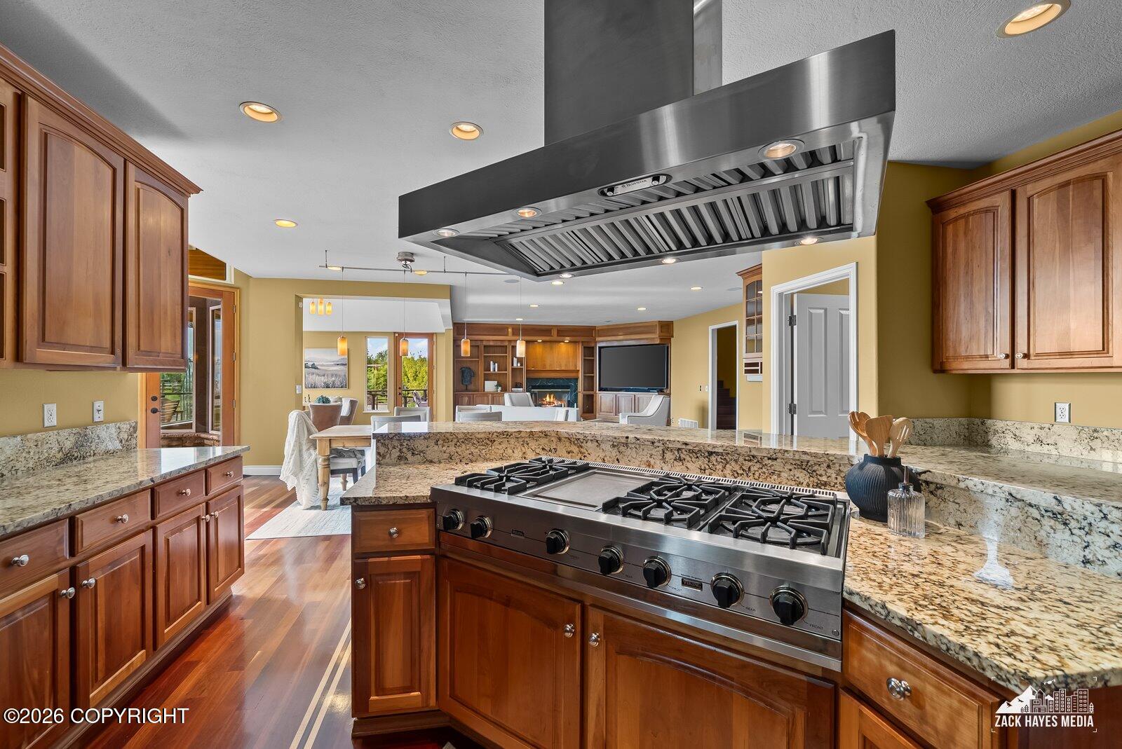 3430 Southbluff Circle