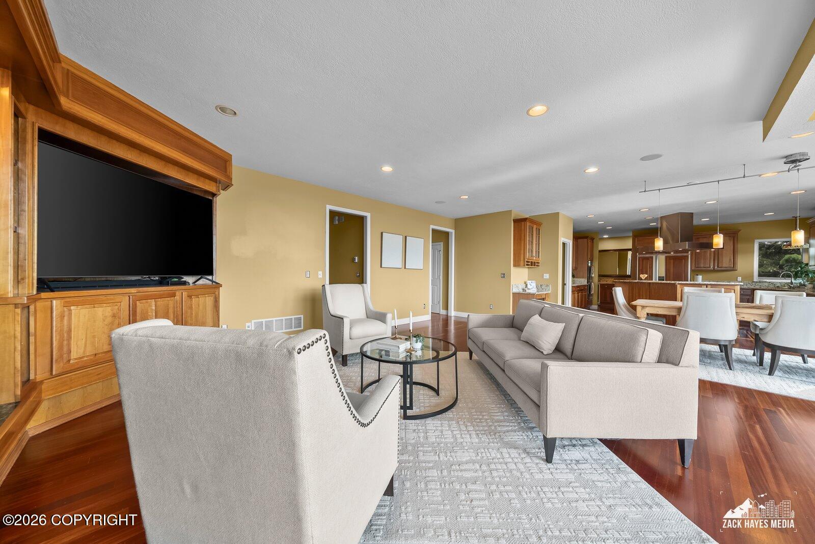 3430 Southbluff Circle