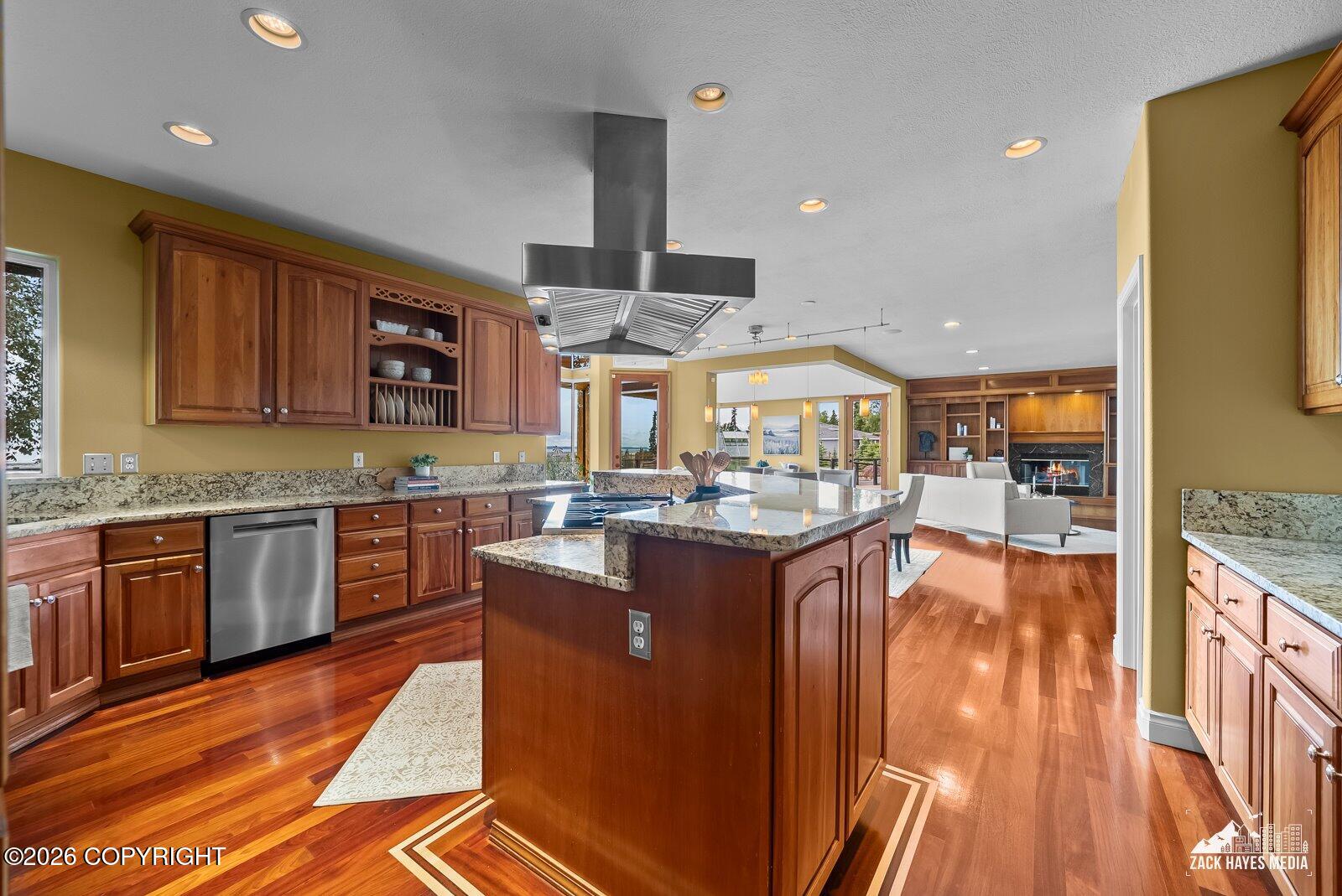 3430 Southbluff Circle