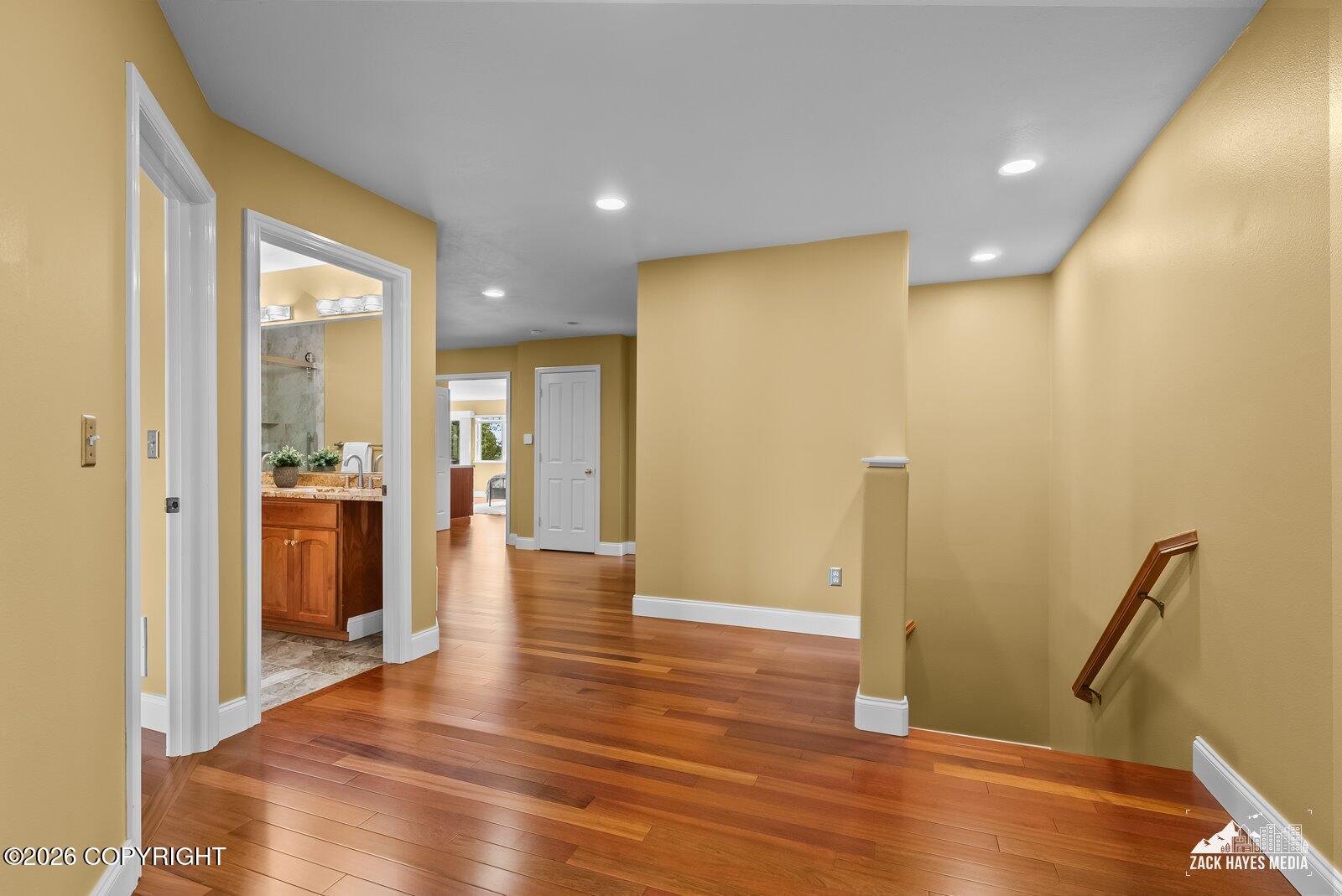 3430 Southbluff Circle