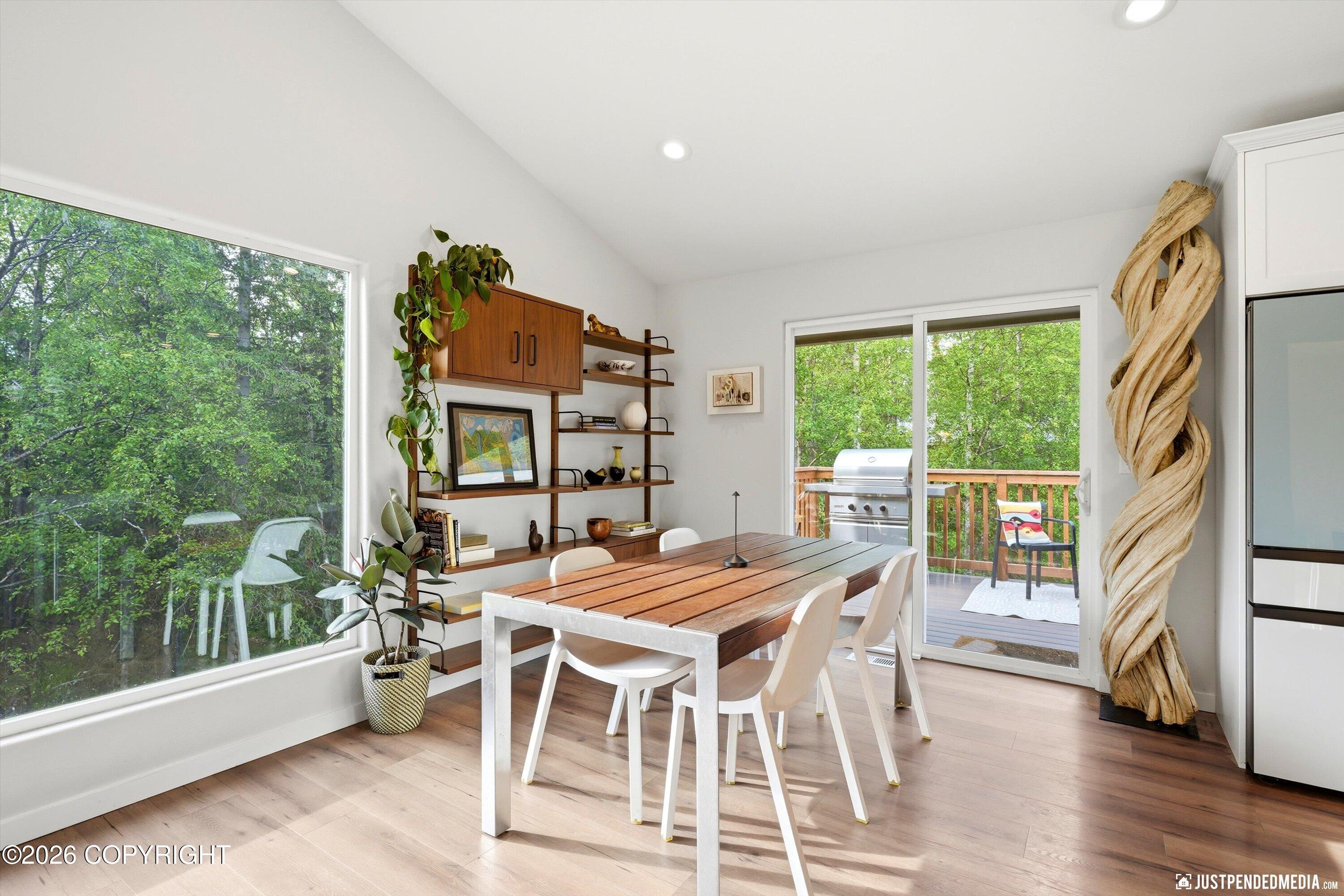 6421 Rockridge Drive