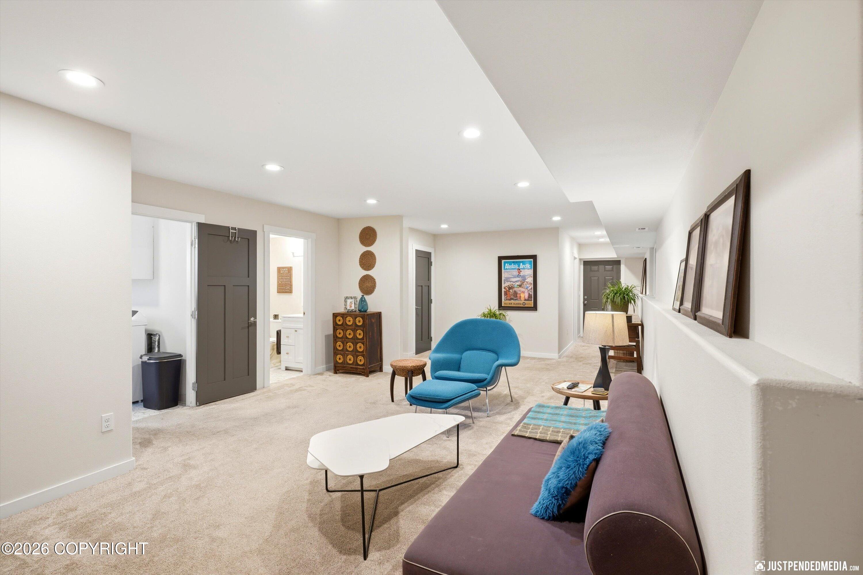 6421 Rockridge Drive