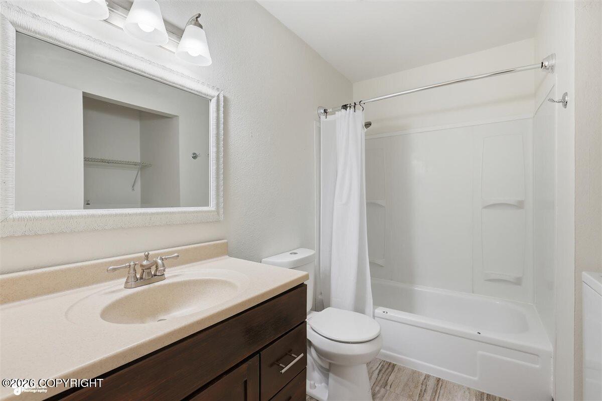 7068 Weimer Road # 5 Unit: #5