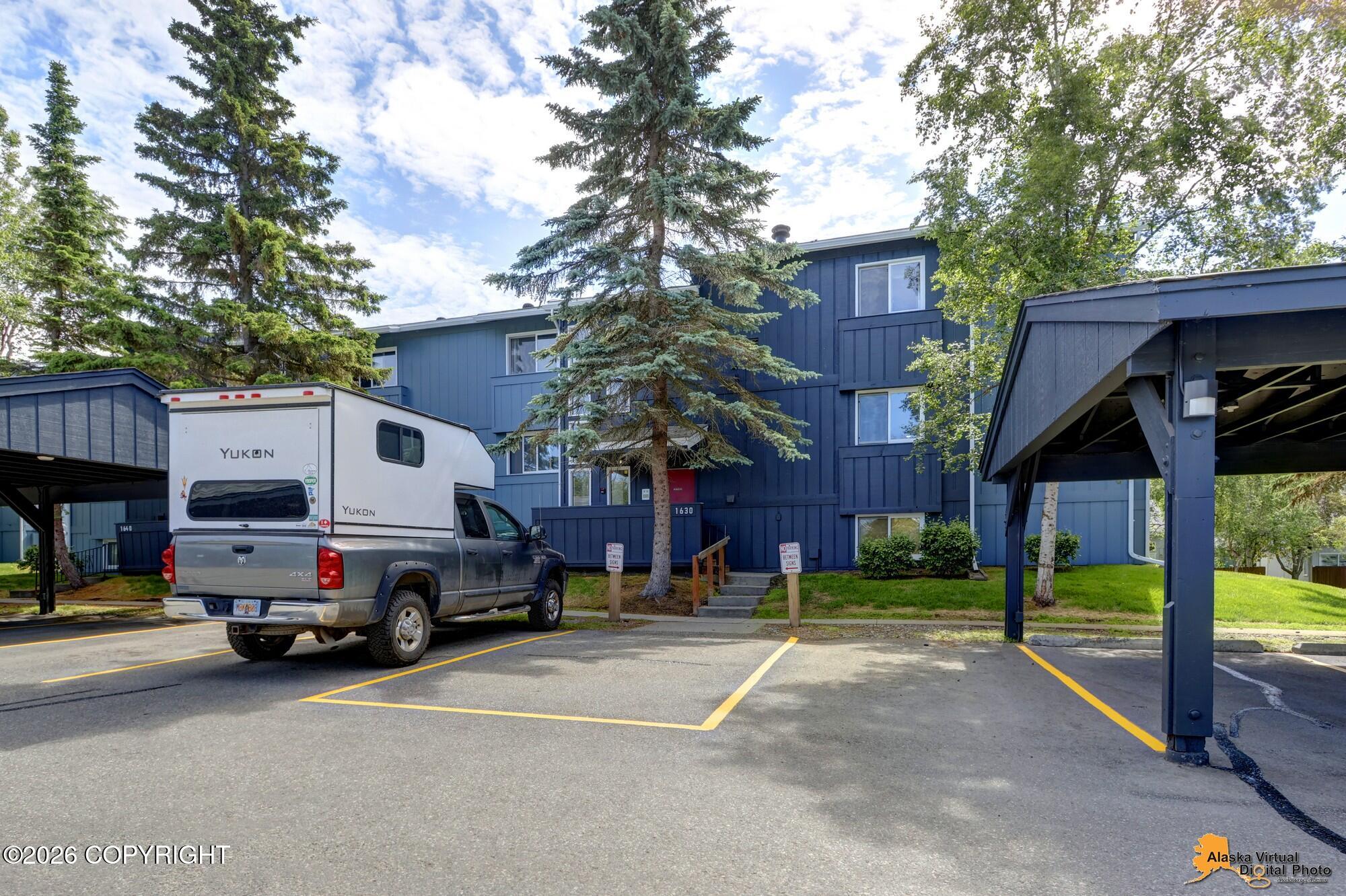 1630 Eastridge Drive # 204 Unit: #3-204