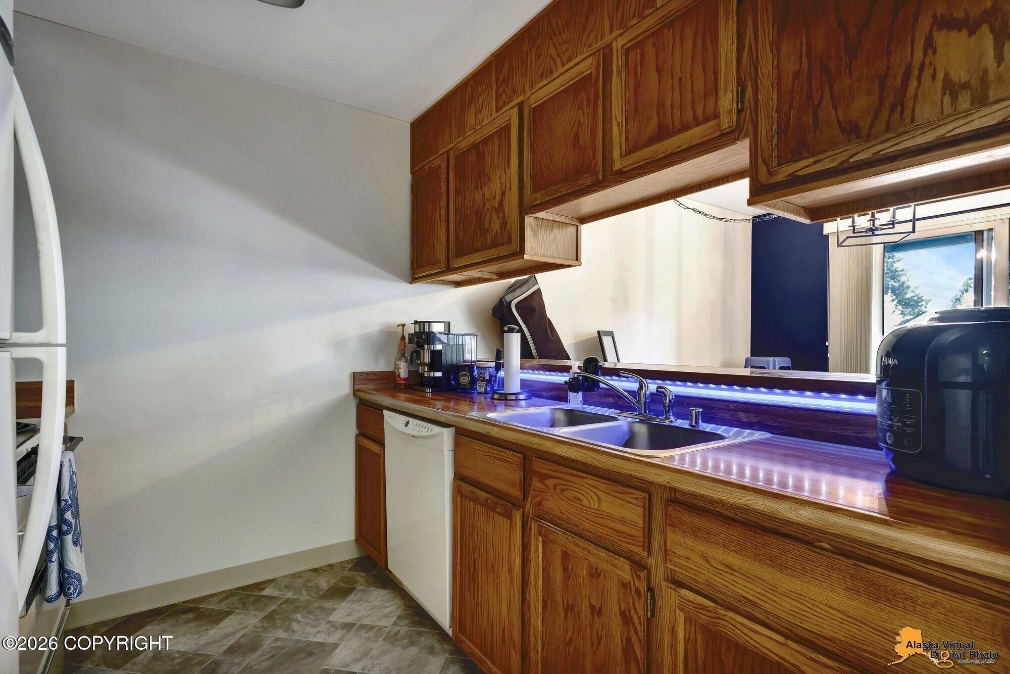 1630 Eastridge Drive # 204 Unit: #3-204