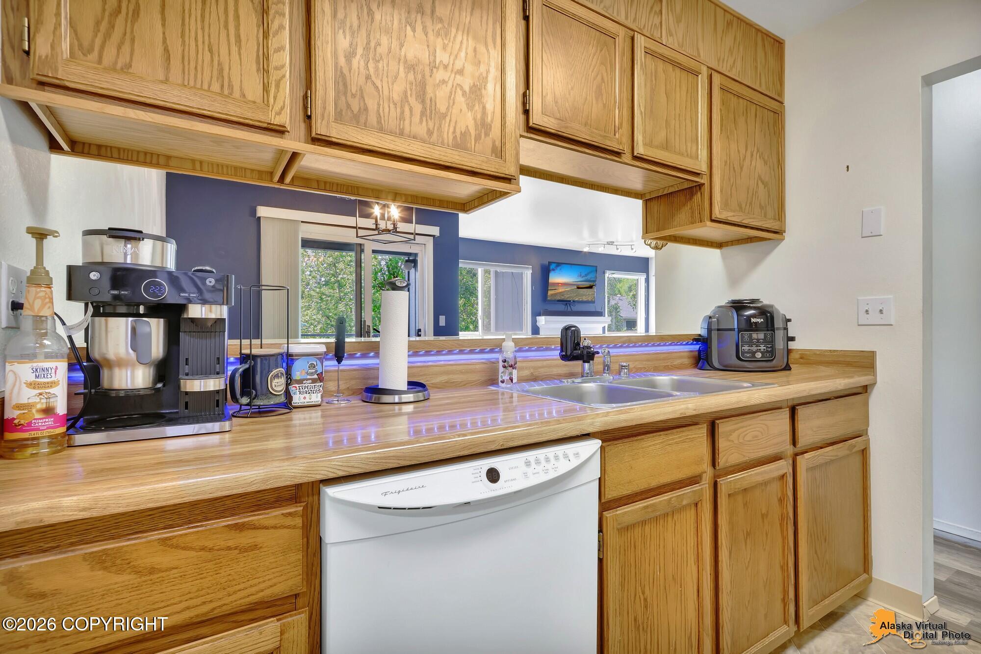 1630 Eastridge Drive # 204 Unit: #3-204