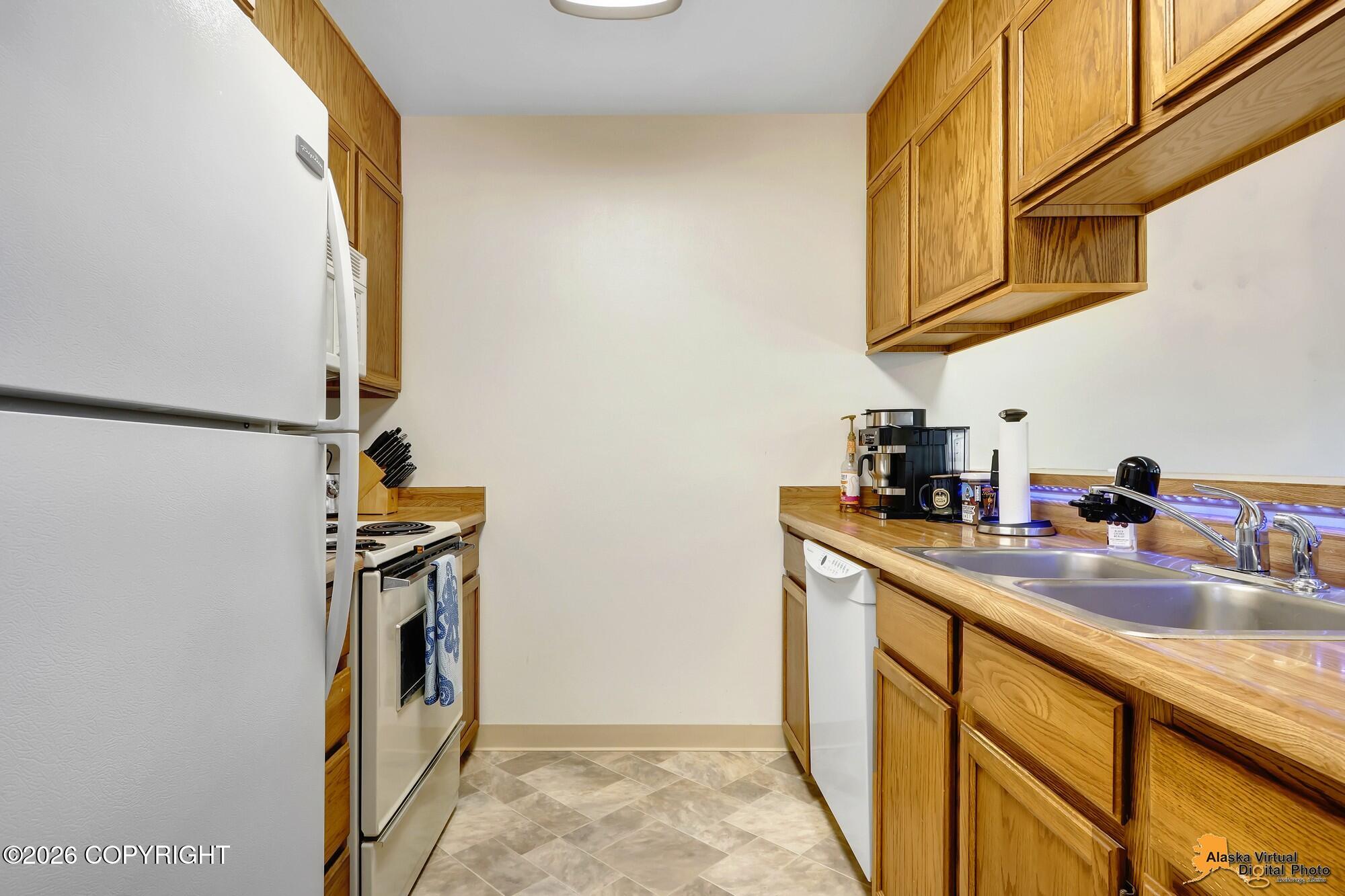 1630 Eastridge Drive # 204 Unit: #3-204