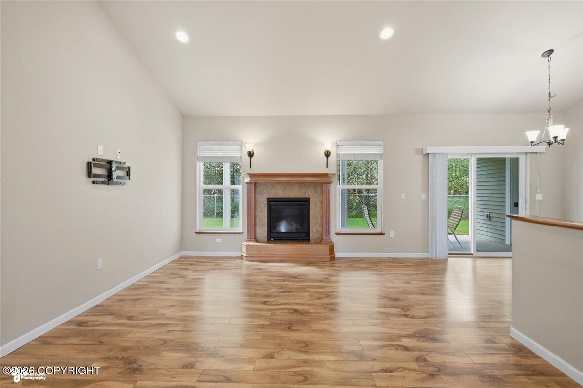210 W Goldenwood Street