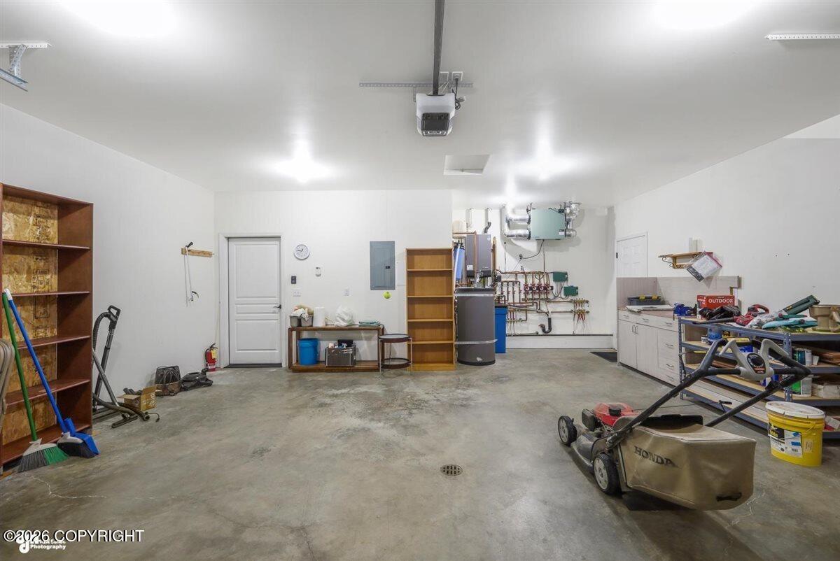 210 W Goldenwood Street
