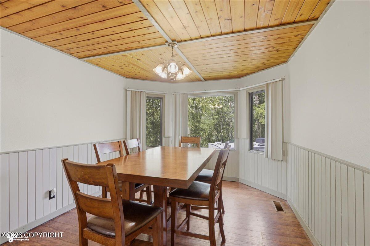 3220 N ENGSTROM Road