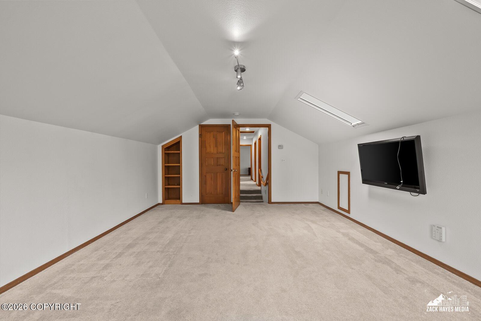 4830 Retriever Circle