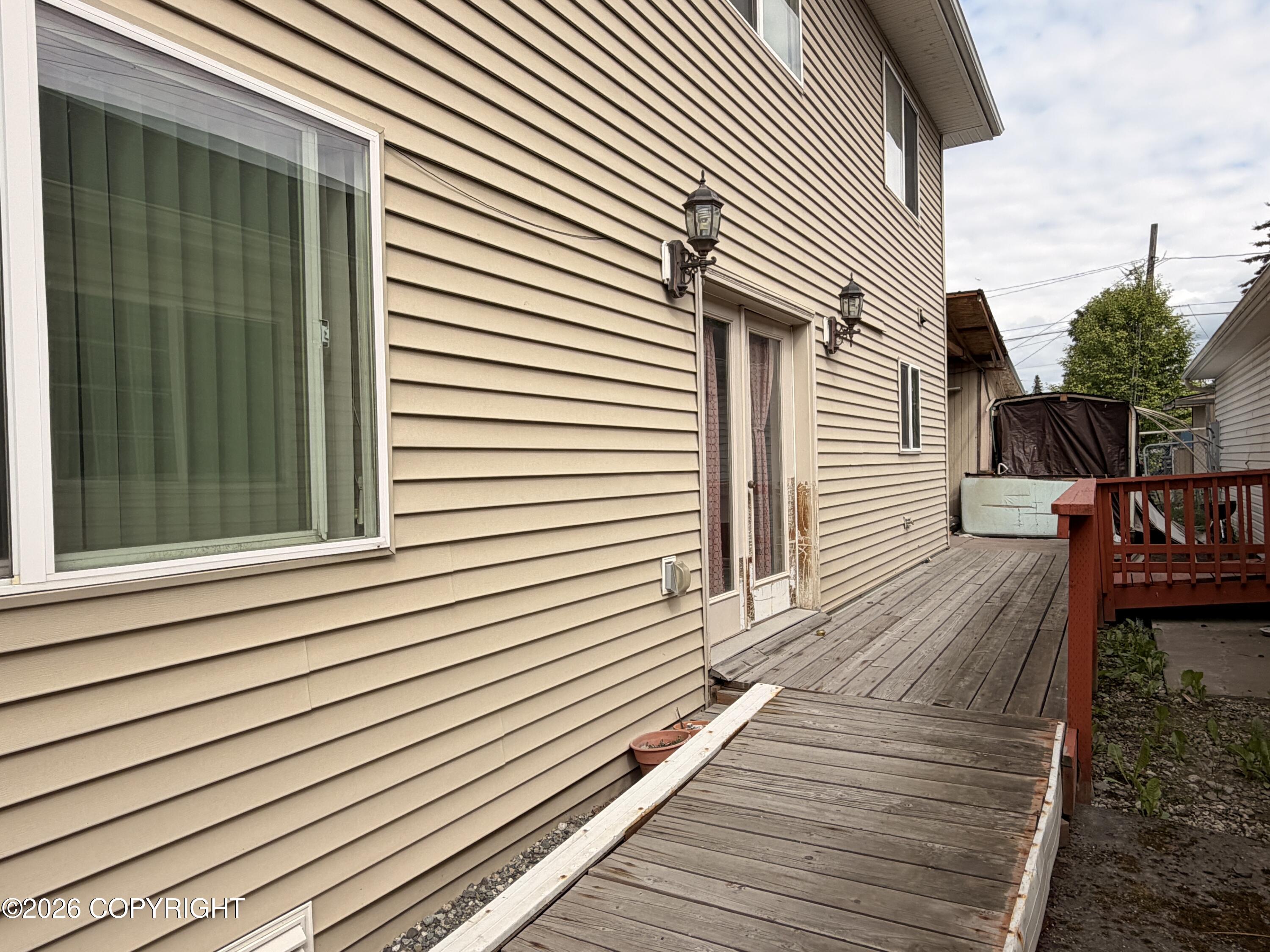 285 Flower Street