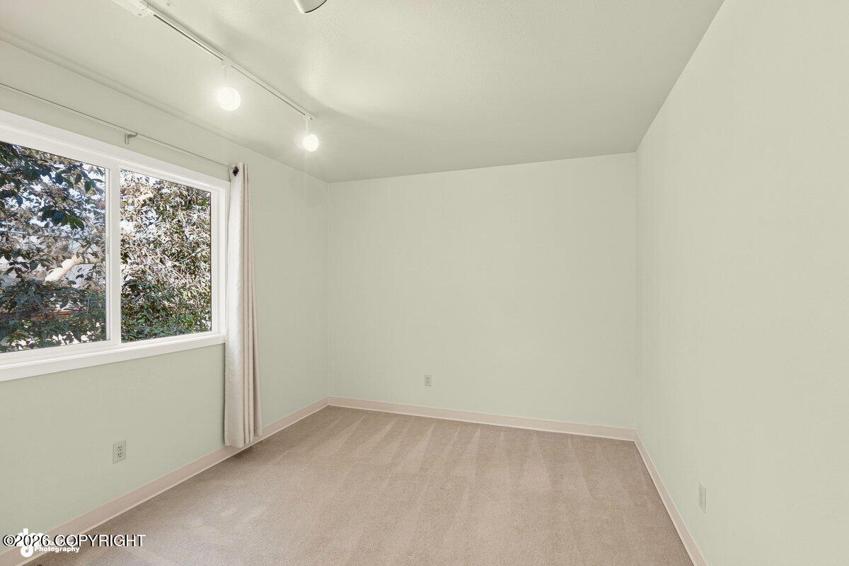 1701 Commodore Drive